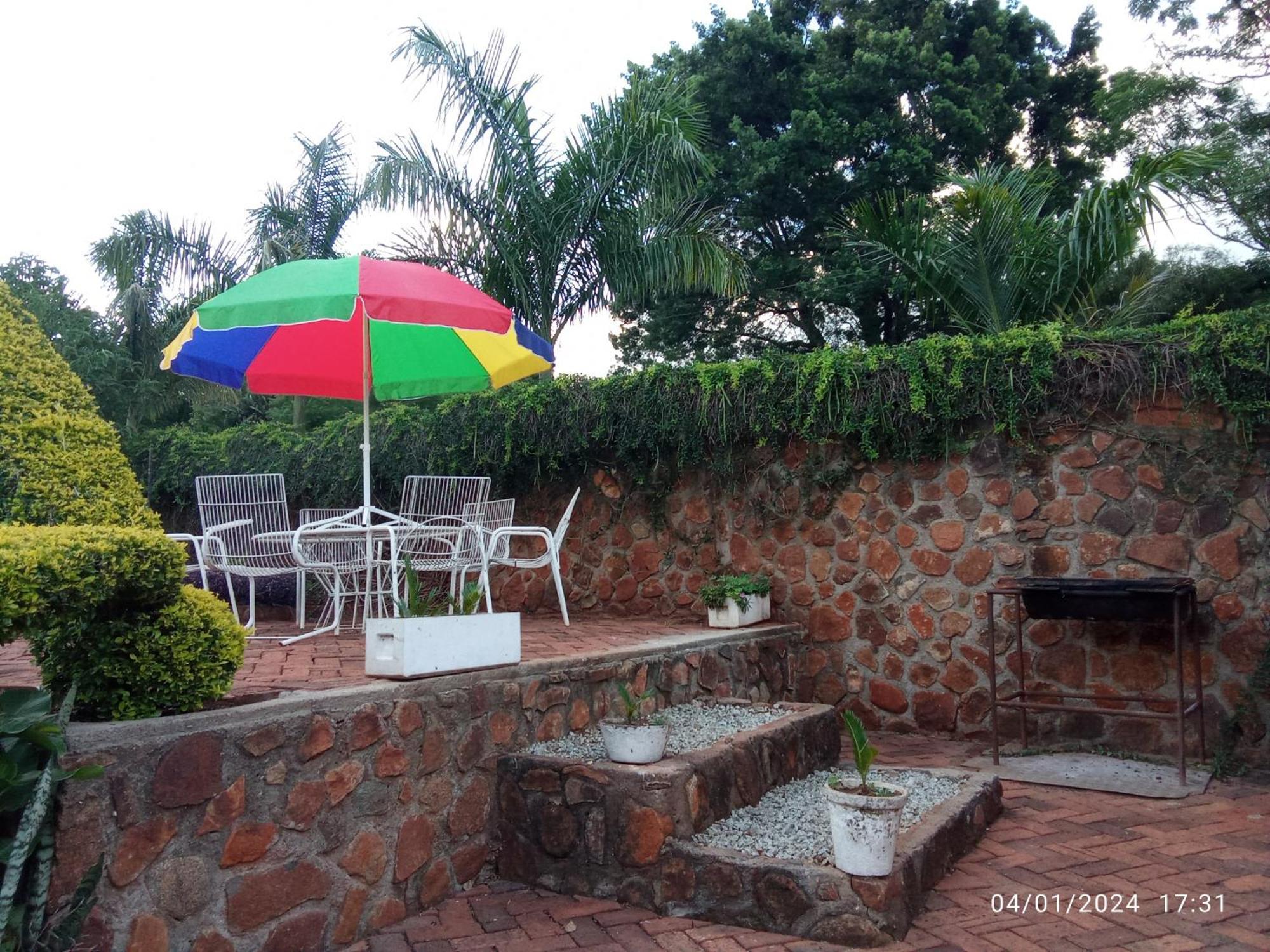 Paterrace Guest Lodge Harare Oda fotoğraf